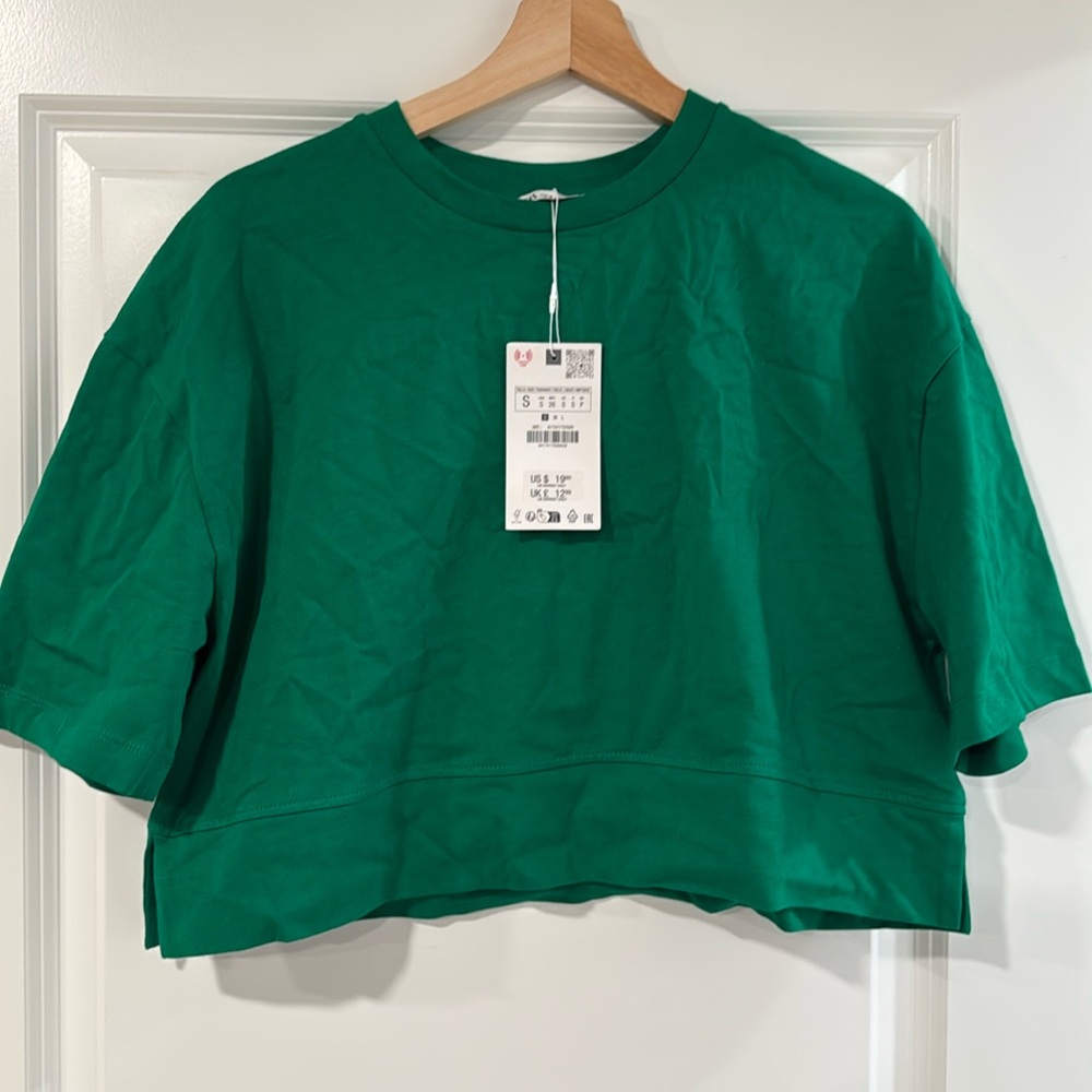ZARA Green Short Sleeve Crop Top